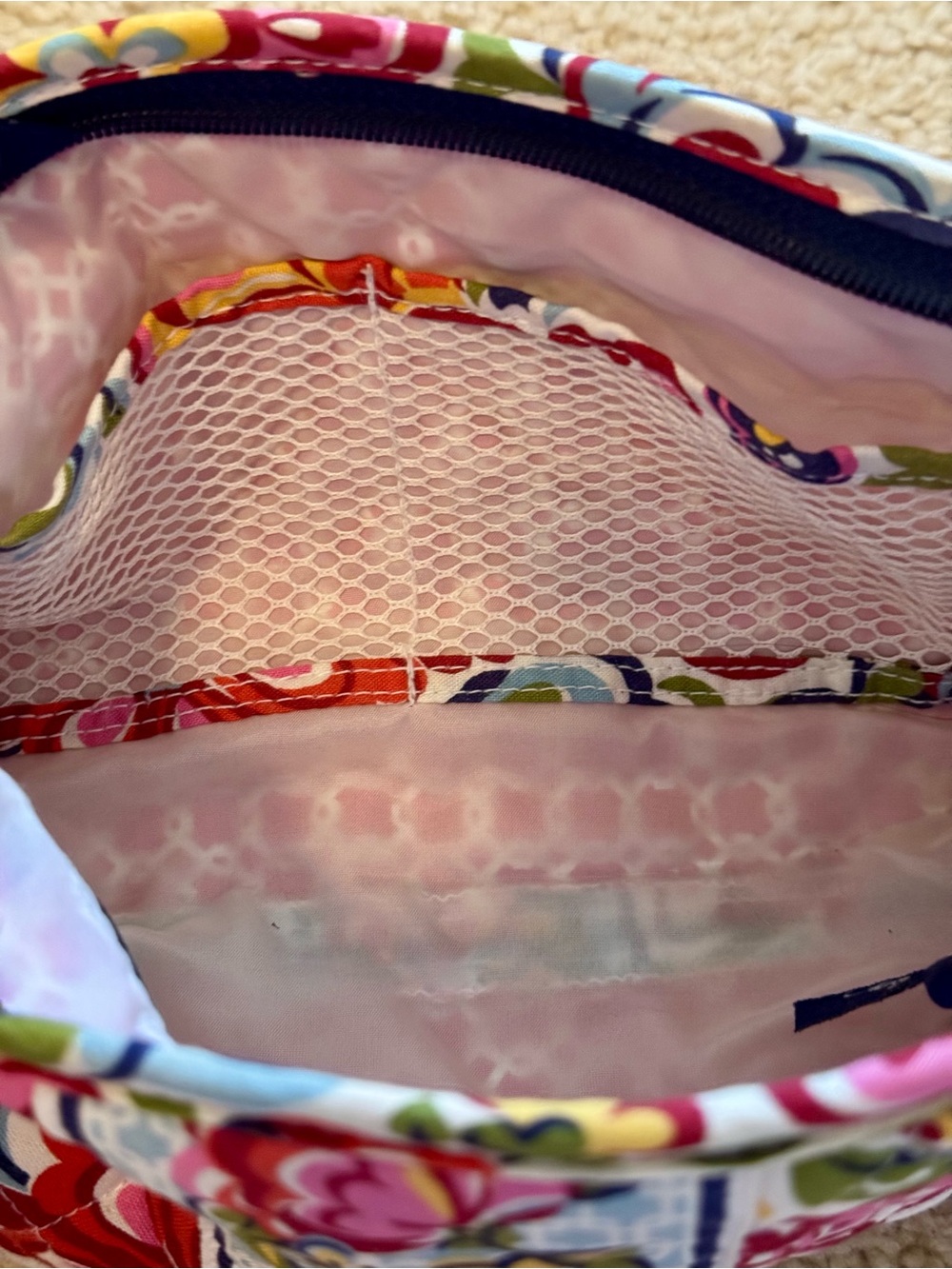 Vera Bradley Multicolor Floral Quilted Makeup Bag - Picture 12 of 14